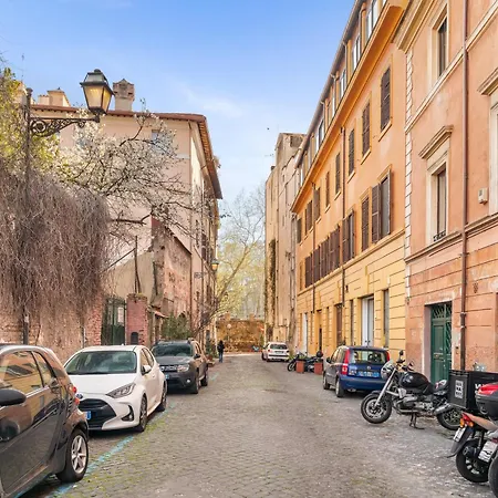 Con Terrazzo E Vista Aperta A Trastevere Apartamento